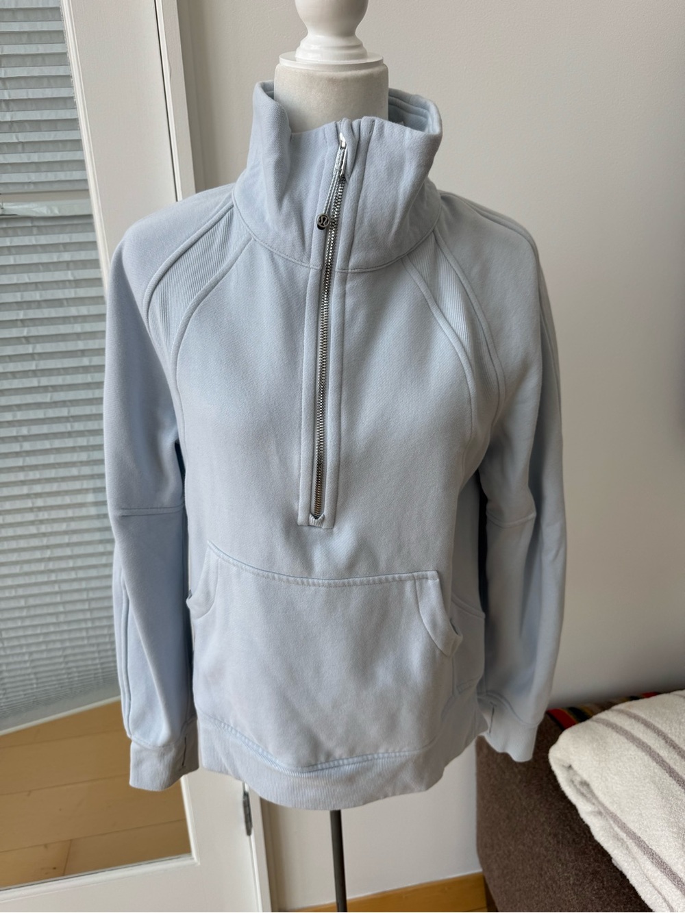 Lululemon Pullover Scuba